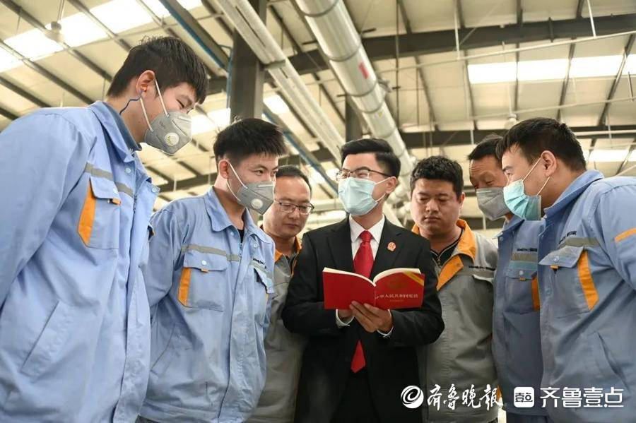 慎思笃行 砥砺奋进——记全市法院“十佳干警”刘畅