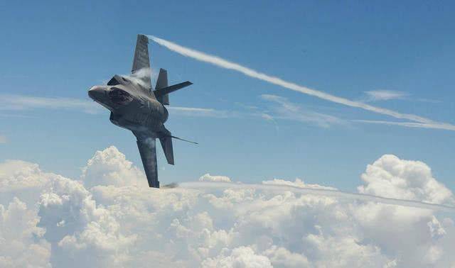 F35奔袭3600公里轰炸<strong></p>
<p>LEOxChange</strong>，数百雷达全瞎眼，以军导弹却大量空中爆炸
