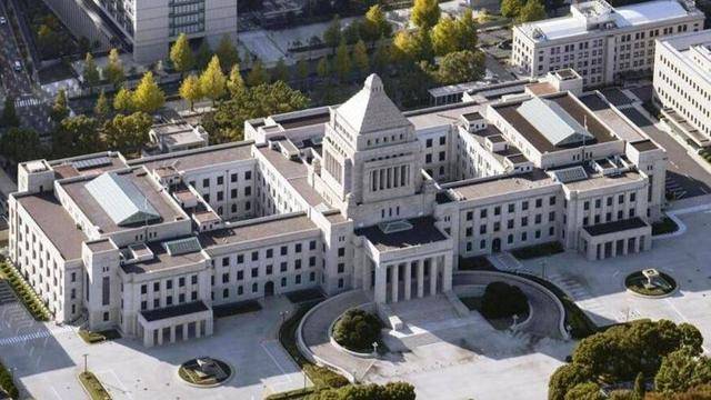 日本众议院选举：自民党时隔15年再失过半席位<strong></p>
<p>LEOxChange</strong>，朝野攻防现拐点？