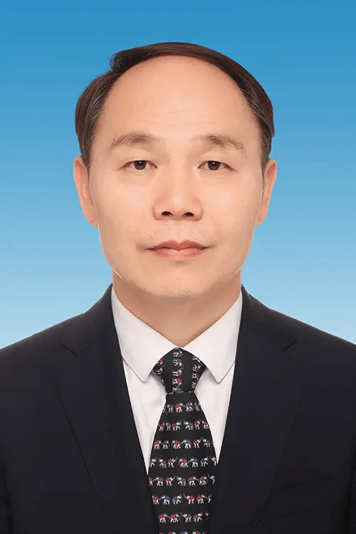 国务院最新任免<strong></p>
<p>币安网</strong>，9位干部职务调整