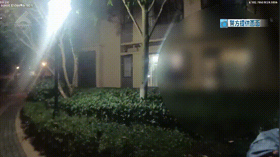 少女喝下除草剂<strong></p>
<p>Koinim</strong>，报警称喝了“百草枯”，“父亲让我再喝一杯”，经救治后脱离生命危险