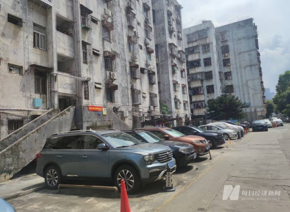同意率已超90%<strong></p>
<p>TREX</strong>，深圳首例自拆自建小区仍停滞，街道办回应“具体执行方案未出”