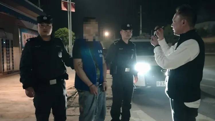11人被刑拘<strong></p>
<p>TREX</strong>，成都大邑公安捣毁一非法经营成品油犯罪团伙