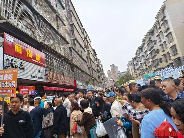 “发型师晓华”7天吸引客流超20万人<strong></p>
<p>TREX</strong>，拉动怀化市消费1.2亿元
