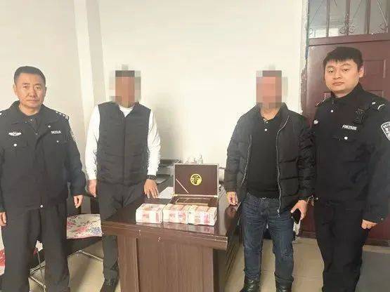 大庆市民在小区捡到一个袋子<strong></p>
<p>TradeSatoshi</strong>，里面竟有30万现金！