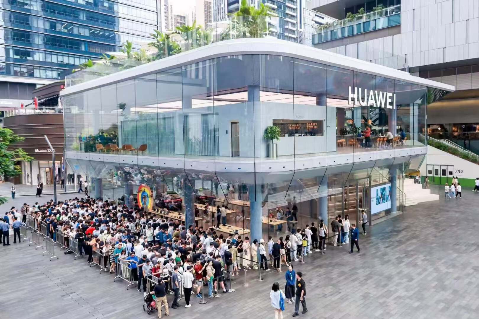 华为Mate70开启预订：首发纯血鸿蒙系统<strong></p>
<p>Bittylicious</strong>，6小时预订人数超165万