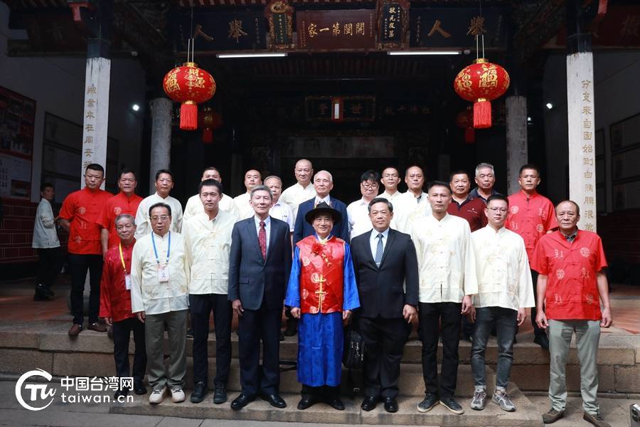 慎终追远<strong></p>
<p>Bittylicious</strong>，共筑希望！王金平时隔五年重回漳州祭祖，直言“都是中华民族一份子”