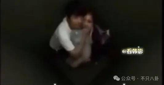 又发现新孩子了<strong></p>
<p>CIEX</strong>！这位50多岁大叔私生活这么混乱吗？