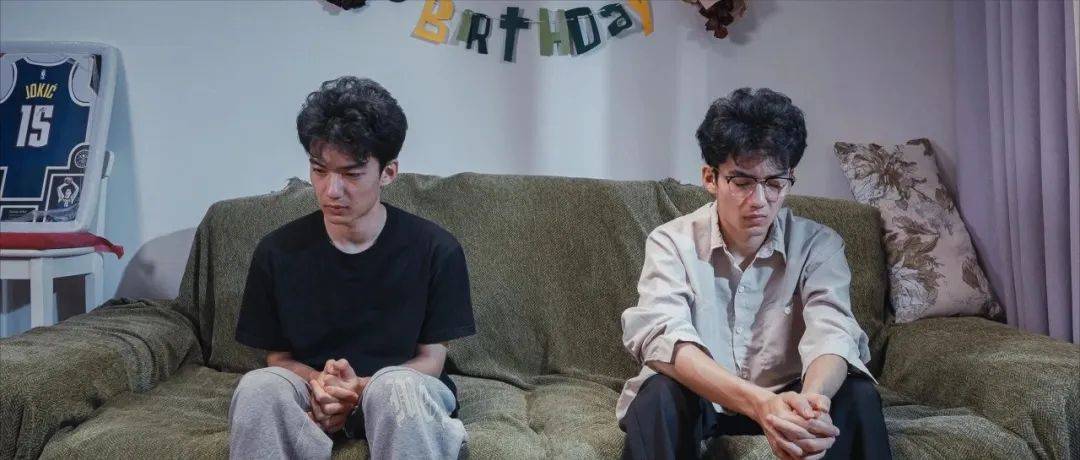 比土木更惨的专业<strong></p>
<p>GEMINI</strong>，985本硕月薪3000