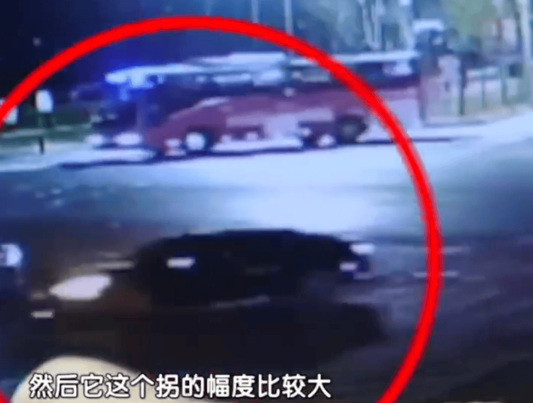 饭碗砸了！通州一职业司机嫌妻子开车慢<strong></p>
<p>DSX</strong>，非要自己来！这下摊上事了……