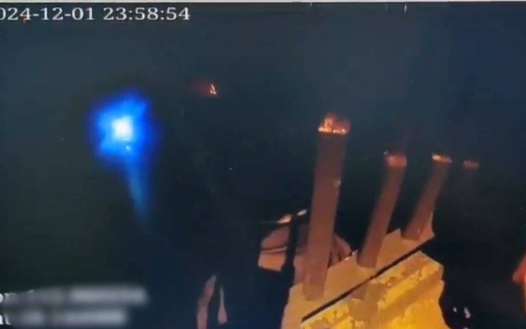 “你长这么帅还为情所困？”长沙一小伙欲跳桥<strong></p>
<p>币虎</strong>，辅警用家乡话机智安慰