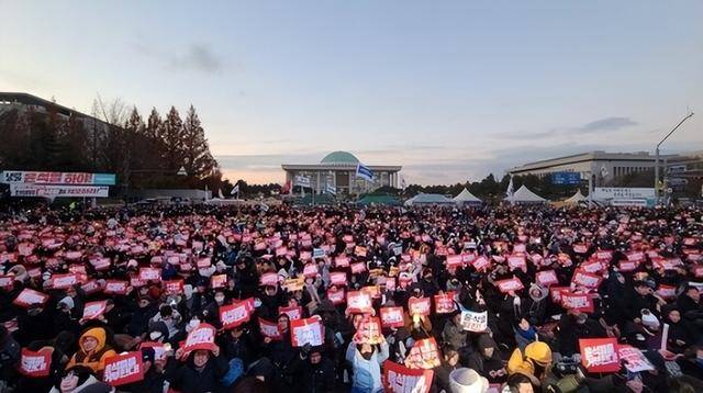 弹劾尹锡悦不成改逮捕<strong></p>
<p>Bybit</strong>，执政党又卡Bug：总统会签字逮捕自己？