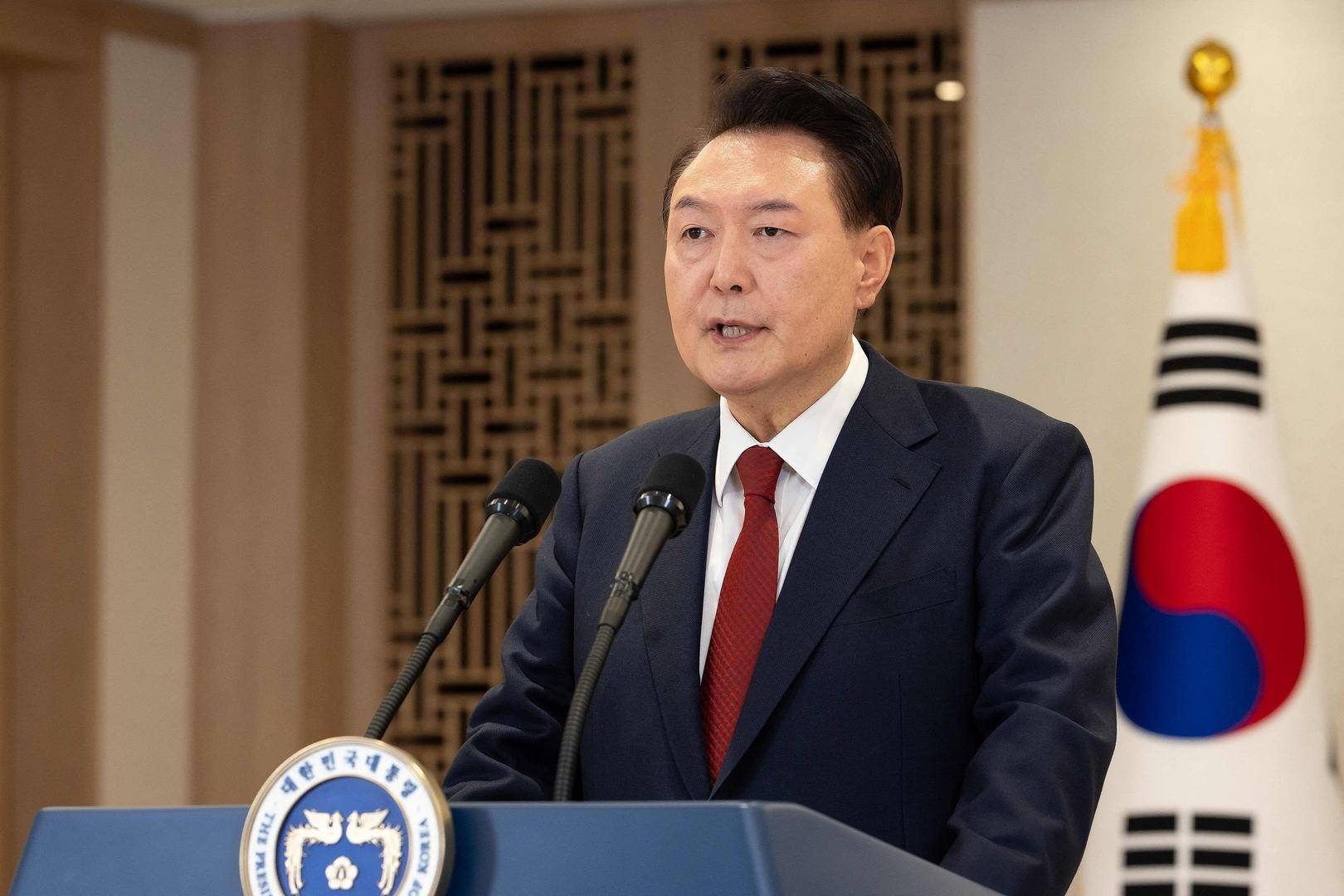 突然主张弹劾总统的韩国执政党党首：曾获尹锡悦多次提拔<strong></p>
<p>OpenLedgerDEX</strong>，后因第一夫人惹怒“亲尹派”
