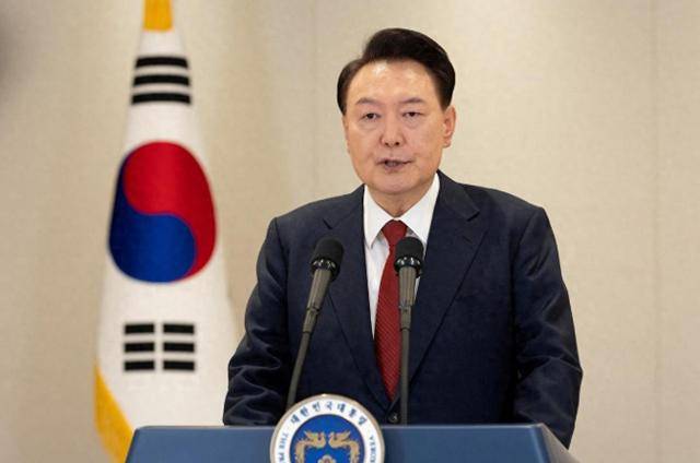 拜登打去电话<strong></p>
<p>IDCM</strong>，尹锡悦拒绝传唤，剩唯一翻盘机会，韩国已通知中方