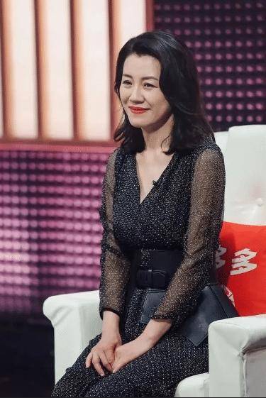 她本是阔太太<strong></p>
<p>Watercoin</strong>，被导演喊来临时救场，却意外走红，50岁片约不断