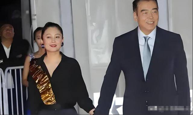 “大陆第一美人”两大名导为其沉迷<strong></p>
<p>Coinsuper</strong>，今55岁却像25岁的她经历了啥