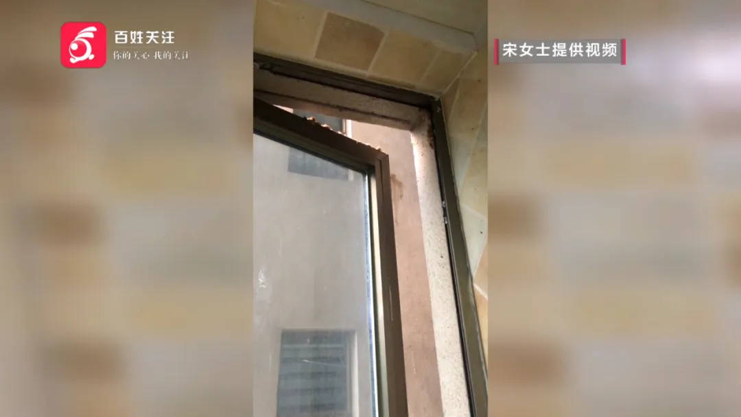 恶心坏了！贵阳一女子家中被扔进一颗“炸弹”<strong></p>
<p>币扬</strong>，残羹剩饭炸开花