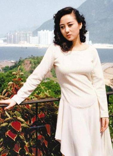 利智：嫁给李连杰才是心碎的开始<strong></p>
<p>币扬</strong>，婆婆张凤兰至死都没有原谅她