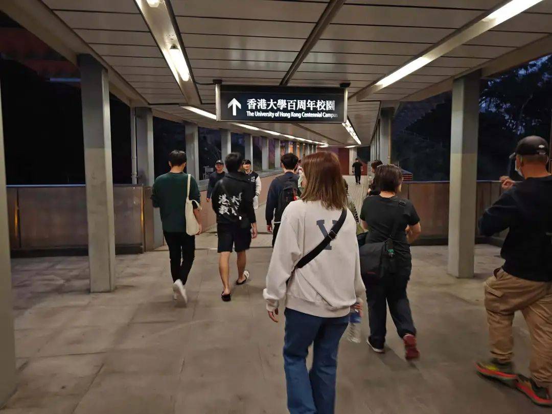 300余人约2.3亿<strong></p>
<p>ACX</strong>，内地在港学生为何屡屡被电诈？
