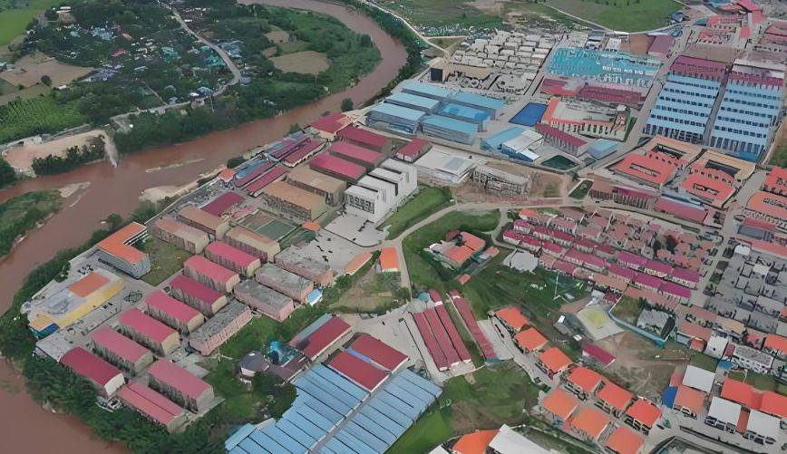 中泰两国釜底抽薪<strong></p>
<p>BBC</strong>，缅甸妙瓦底即将断电，“园区”马上“断粮”