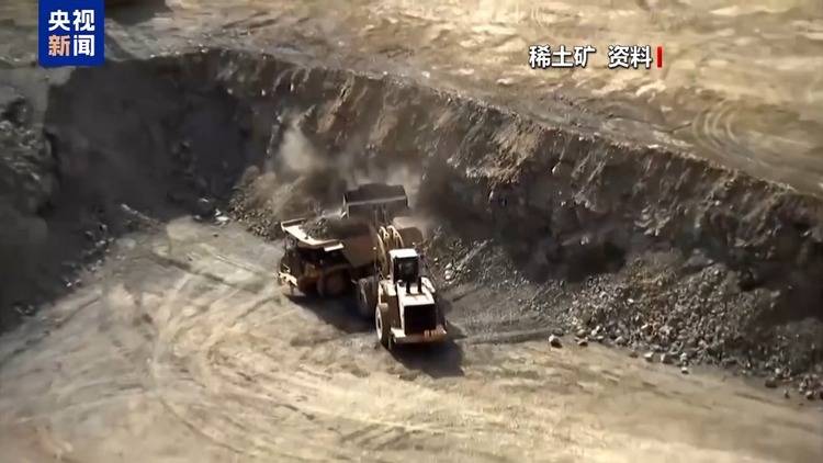 俄美今日开谈 谈什么<strong></p>
<p>币蓝</strong>？为何选在沙特？乌欧又在“焦虑”什么？