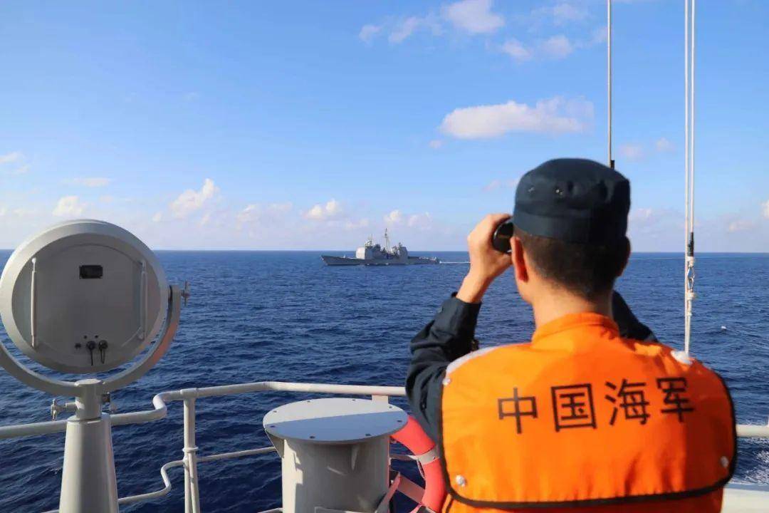 央视一幕泄露天机<strong></p>
<p>huya</strong>，歼16挂载霹雳10升空：解放军在南海打法变了