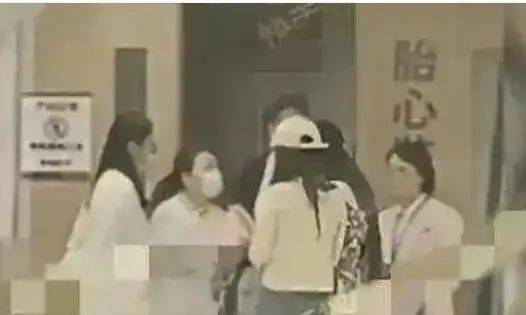 叶珂被曝顺利产女<strong></p>
<p>USDT交易</strong>，黄晓明全程陪护激动落泪