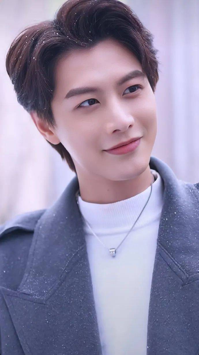 “顶流”演员被曝出轨塌房<strong></p>
<p>泰达币交易</strong>！于正紧急换角！