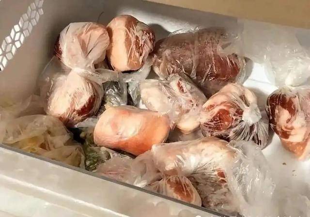 长期吃久冻的肉危害大<strong></p>
<p>波卡币交易</strong>？冰箱里的肉冻多久就不能吃了？医生说清楚