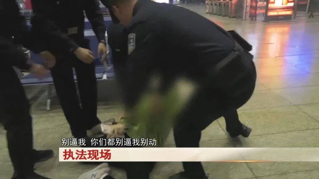 “老赖”车站被抓<strong></p>
<p>IPFS交易</strong>，竟质问法官：为何不抓我妈 ！