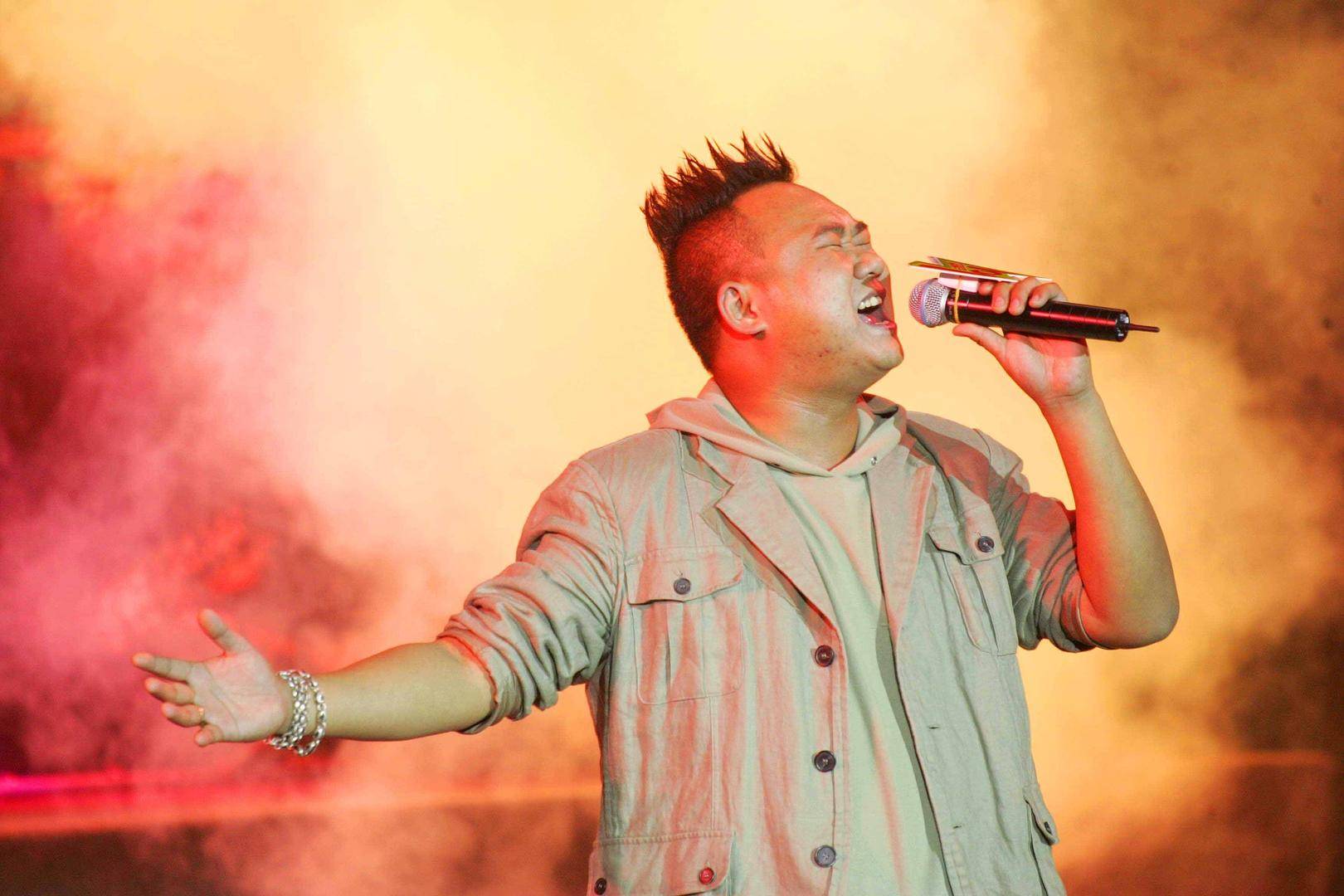 歌手苟伟去世<strong></p>
<p>BTC交易所</strong>，本挂号要去医院检查，之前因呼吸问题准备手术