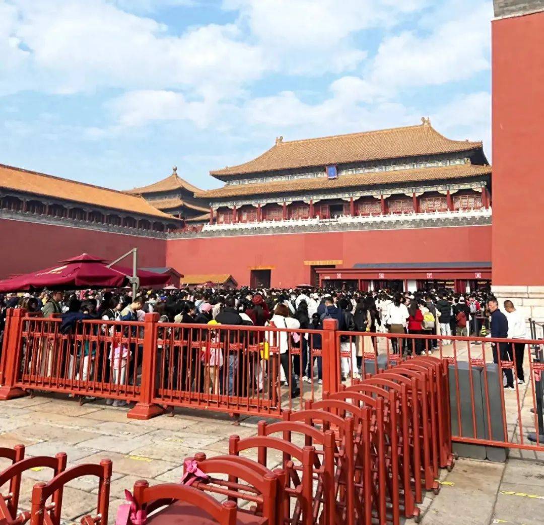 上海囡囡：去了一趟北京<strong></p>
<p>ETH交易所</strong>，忍不住想说说，北京给我的4个印象