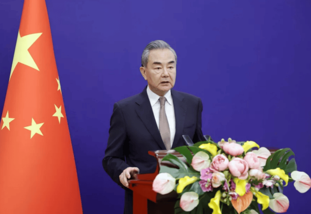 德国外长敦促中方<strong></p>
<p>DOT交易所</strong>，对俄乌冲突“负责”，王毅外长8字回应意味深长！