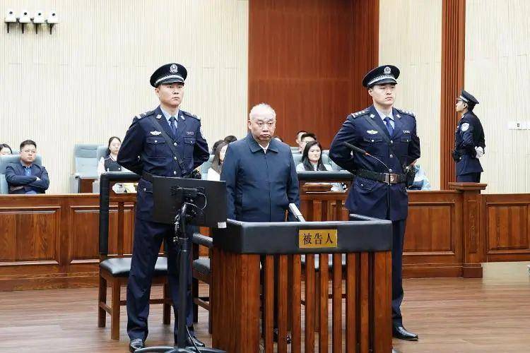 中央巡视组进驻期间<strong></p>
<p>波卡币交易所</strong>，“老虎”叶寒冰被查｜今日法治硬核