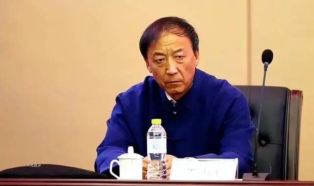 自辩无罪<strong></p>
<p>币安币交易所</strong>，被控受贿645 万的足协 “罚单狂人”是不是“窦娥”？