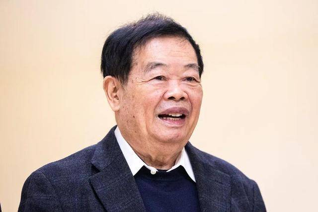 曹德旺:福耀科大8亿预算招50个学生<strong></p>
<p>ADA交易所</strong>，面向河南等5省招生