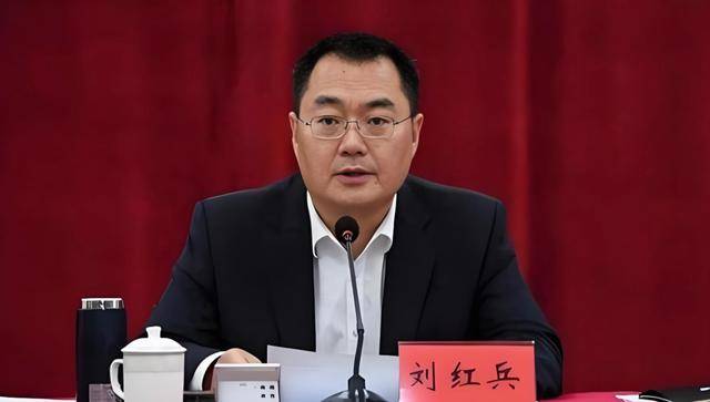 刘红兵<strong></p>
<p>ADA交易所</strong>，辞去广东省副省长职务