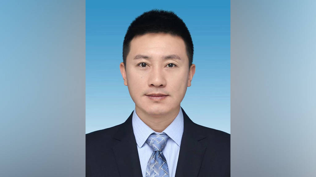 跨省份调任内蒙古国资委主任8个月后<strong></p>
<p>LTC交易所</strong>，陈波拟任自治区直属部门正职