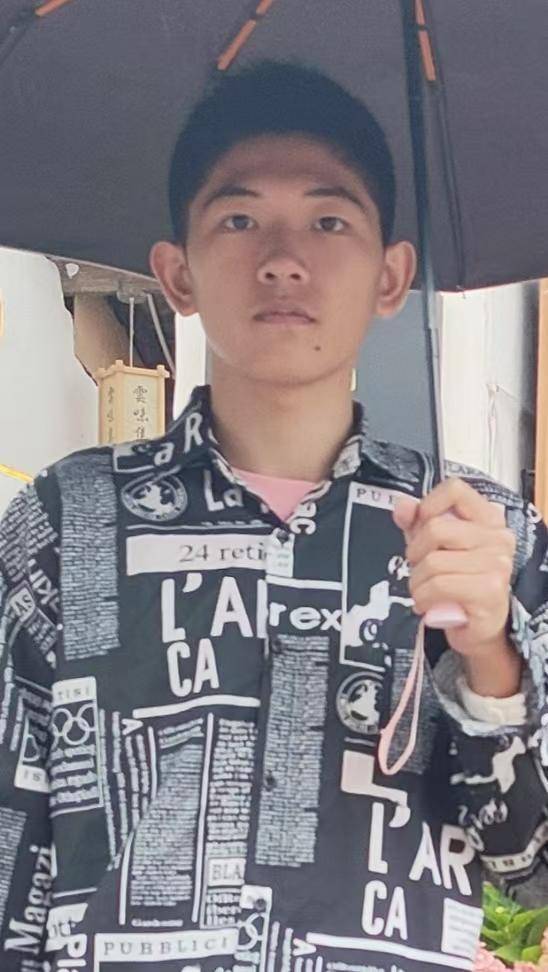 18岁高中生到西双版纳后失联 父亲：他爱玩手机近期却没用流量<strong></p>
<p>比特币交易app</strong>，或已失去人身自由