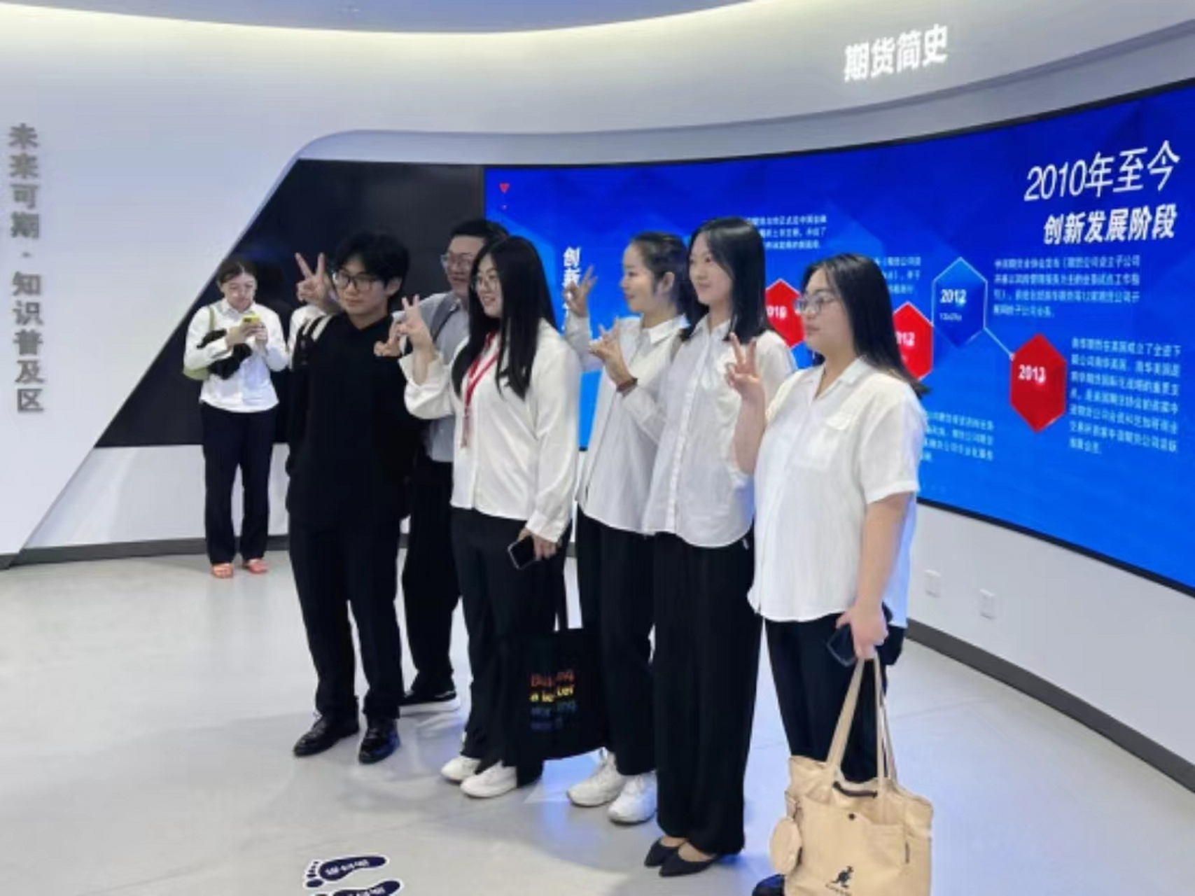 中信证券浙江分公司(中信证券浙江分公司是谁的席位)